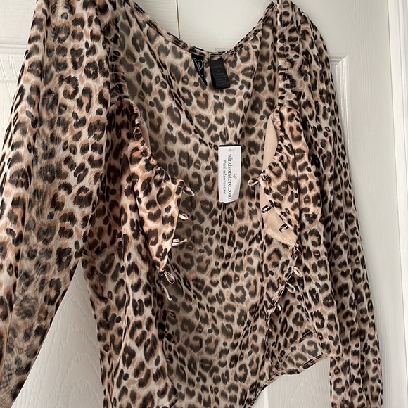Windsor Sheer Cheetah Print Lace Up Blouse - Picture 7 of 11